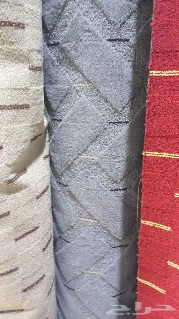 مفروشات وموكيت يوجد فينيل 1