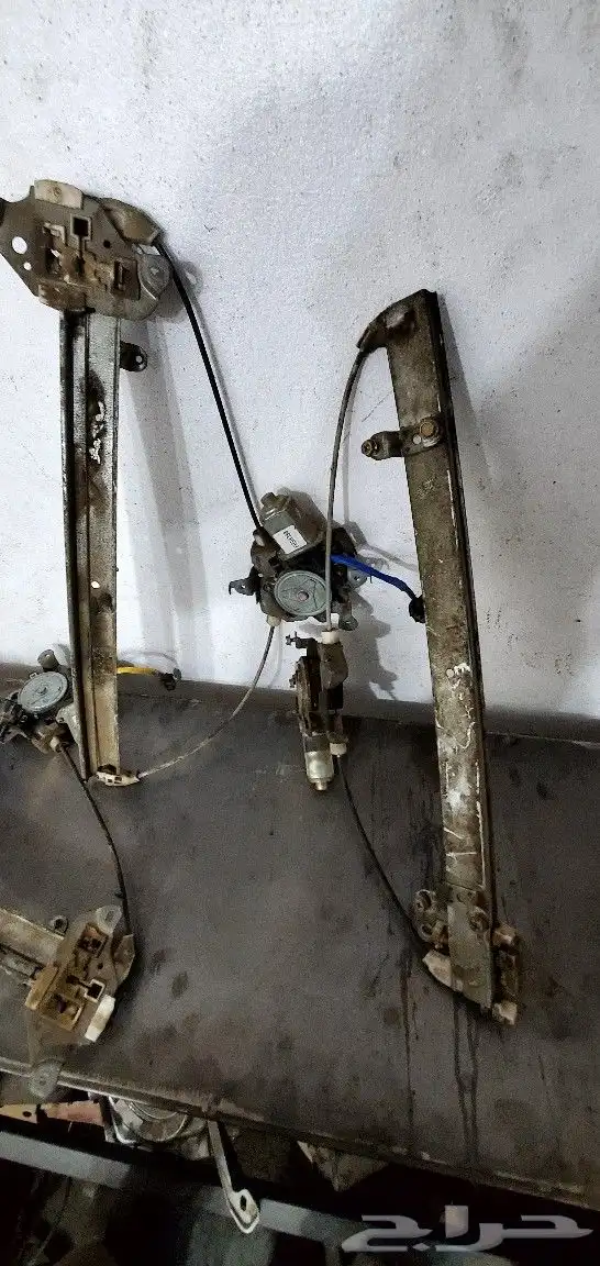 مكائن قزاز نيسان باتفندر 2007 مع اصطباب خلفي وشمعات امامي وك 1