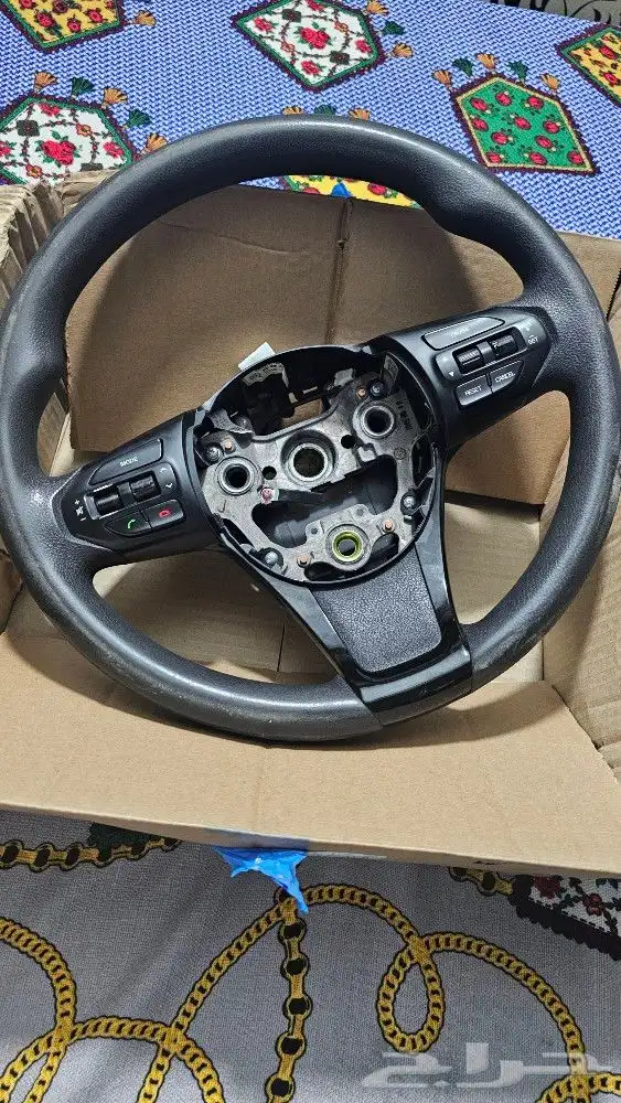 طارة كيا كرنفال 2016 0