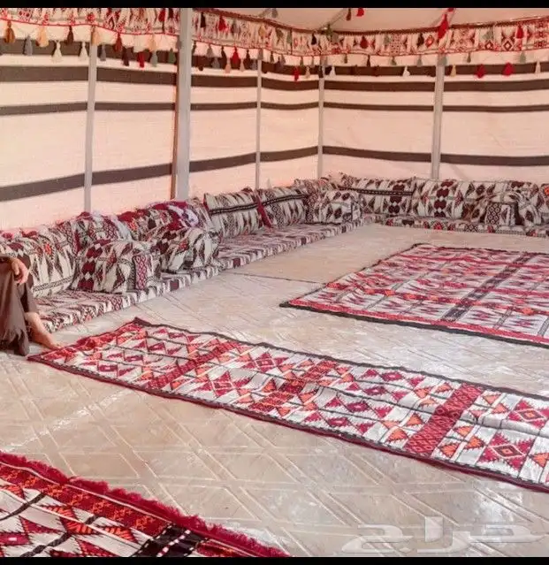 بيت شعر ابيض مقورن وقطبا 3