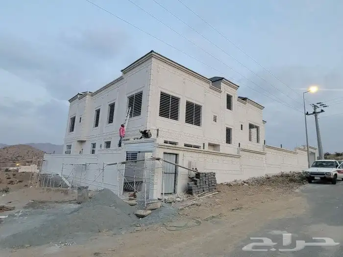 لياسه ملونه وديكورات خارجيه لتواصل 1