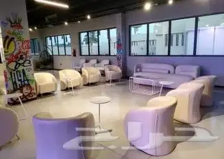 للايجار كنب مفرد كنب ثلاثي طاولات كراسي 6