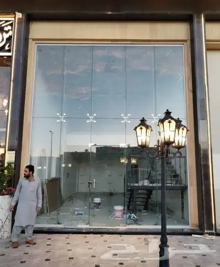 قزاز السكريت والمرايا 1
