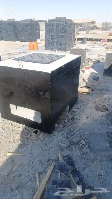 حواجز خرسانيه وقواعد اعمده ومناهل ومستلزمات حدائق 8