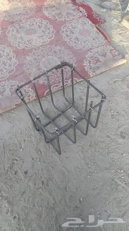 حواجز خرسانيه وقواعد اعمده ومناهل ومستلزمات حدائق 4