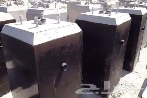 حواجز خرسانيه وقواعد اعمده ومناهل ومستلزمات حدائق 0