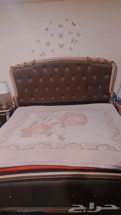 غرفة خشب قوية 0