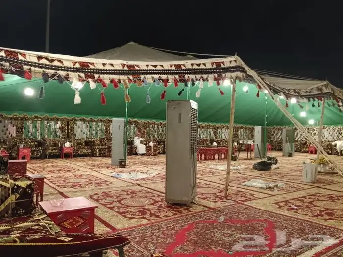 تأجير طاولات وكراسي وكنب وزل وسماعات ومكيفات ومخيمات 5