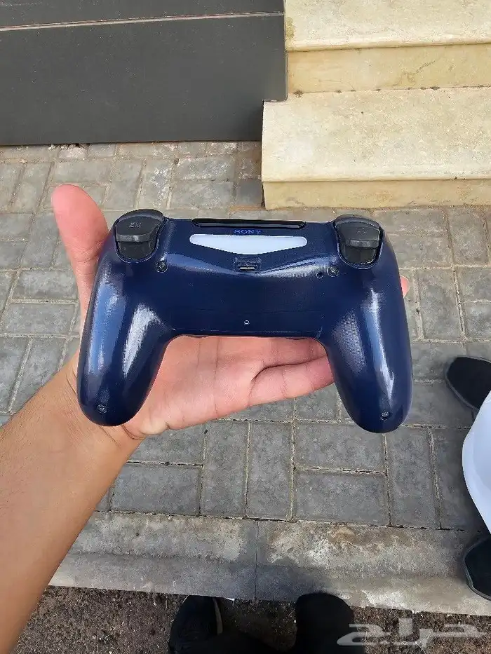 يدة بلاستيشن 1