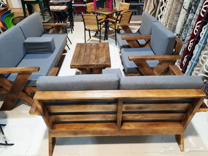 خيمة   بمقاسات مختلفه مع ناموسيه كامله 12