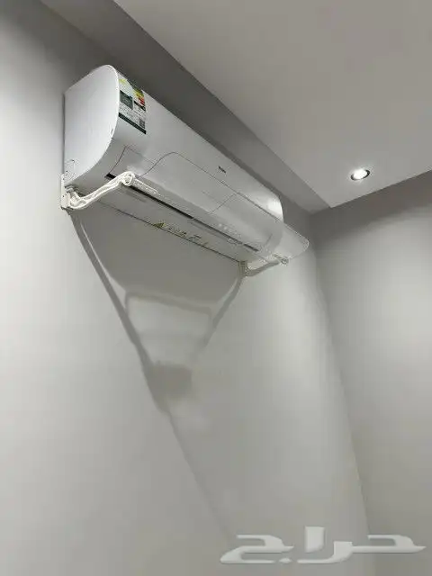 موزع رداد مانع عاكس حاجز مكيف أسبلت 9