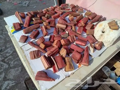 لخم مطبوق احمر قريني رقم واحد ومنقوش حضرمي كعك 0