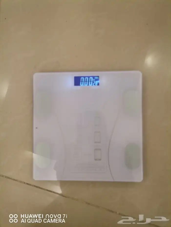 ميزان الكتروني يقيس الدهون والسوايل 0