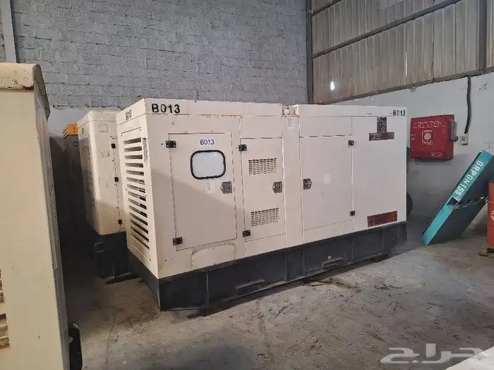 ايجار مولدات كهرباء جميع المقاسات و تورلايت 2