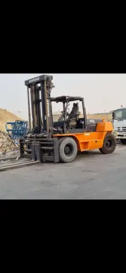 روافع شوكية للإيجار بجميع الاحجام والانواع 9