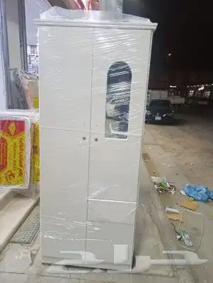 يوجد لدينا جميع السراير والدواليب والمراتب والبكسات 8