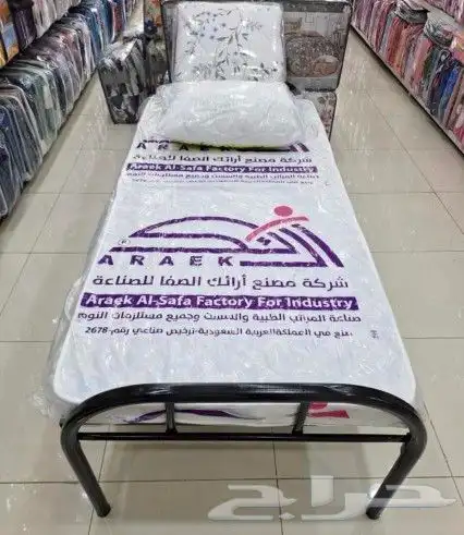 مفروشات سرير حديد دولاب بطانيات نفر واحد 1