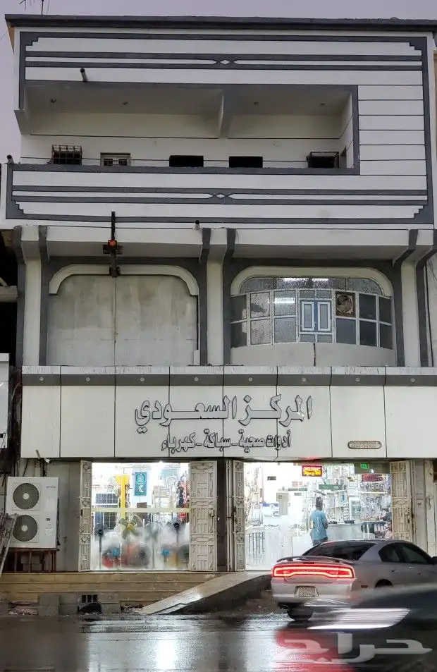 تلبيس واجهات خارجيه لياسه اسمنتيه ملونه وكسر رخام 4
