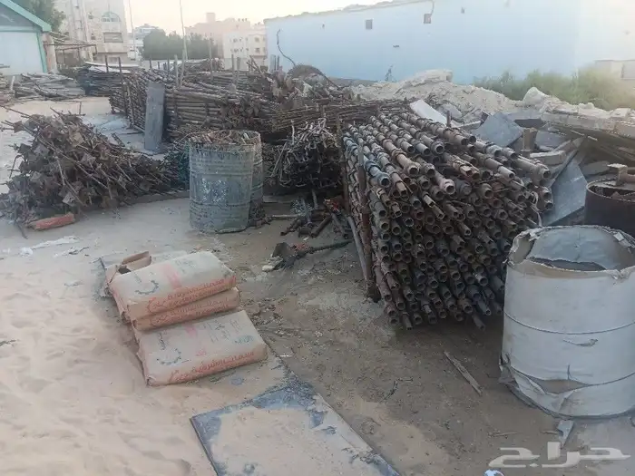 هدم مباني وحفر الاراضي ودفان وترحيل القشره وشراء السكراب 3