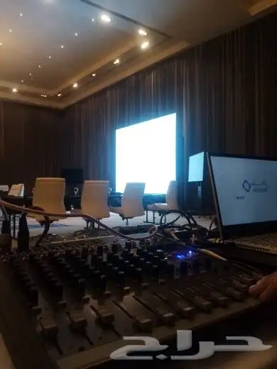 تاجير شاشات عملاقه وتنظيم معارض 3