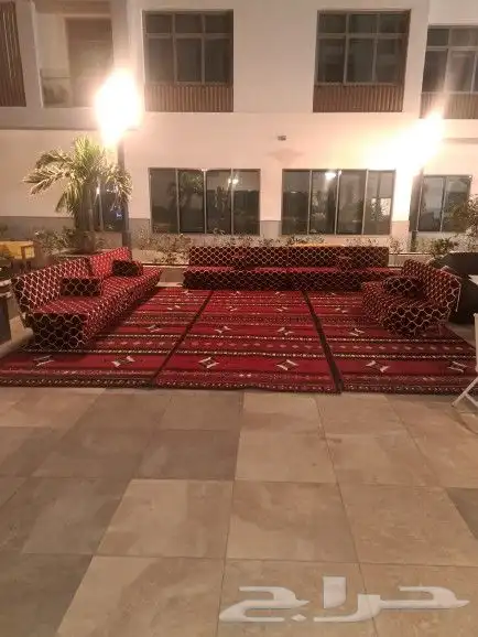 تأجير كنب مخمل -جلد -خيام-بيت شعر-كراسي شفاف -كرسي ذهبي 9