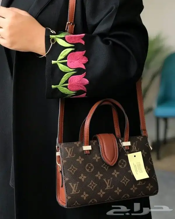 شنط نسائية ماركات عالميه شهيره جمله وتجزئه 3