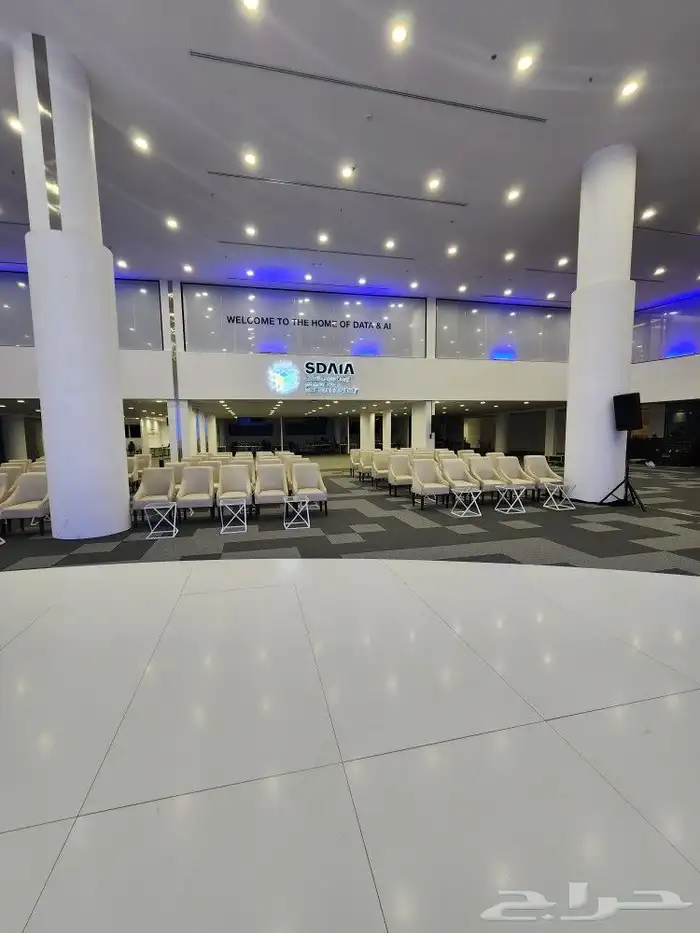 كراسي فخمه طاولات خدمه 0