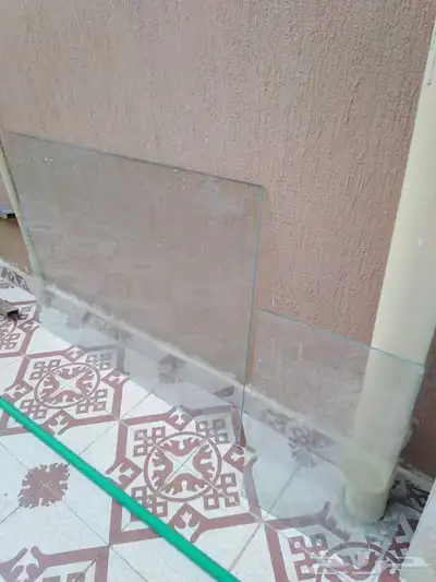 قزاز كبير الطول متر و 12 انش والعرض 90انش 2 قزاز صغير الطول 1