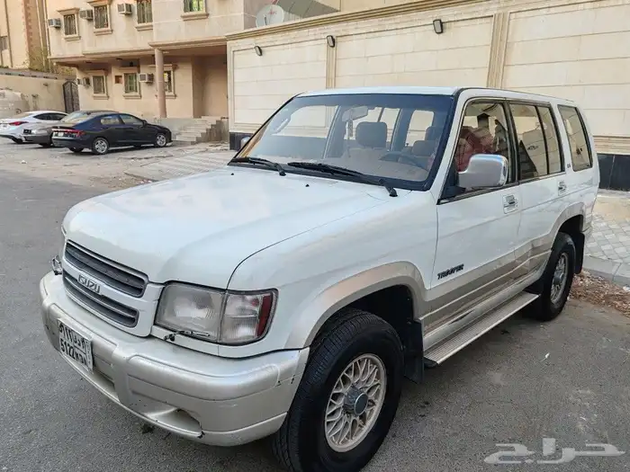 ايسوزو تروبر - 2003 بنزين 0