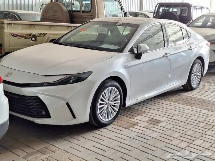 تويوتا كامرى اى بلس هايبرد 2025 0