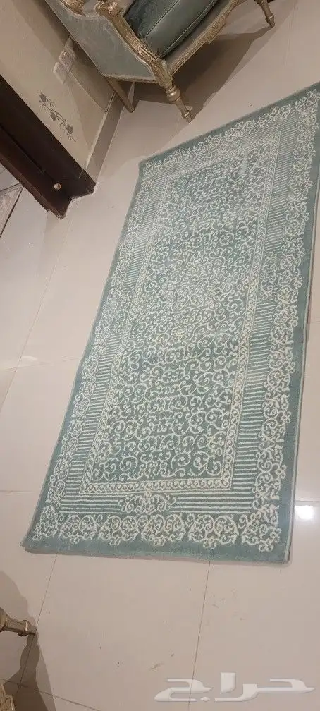 سجادة فاخرة لون تيفاني 2.5  1 جديدة 80 ريال 1