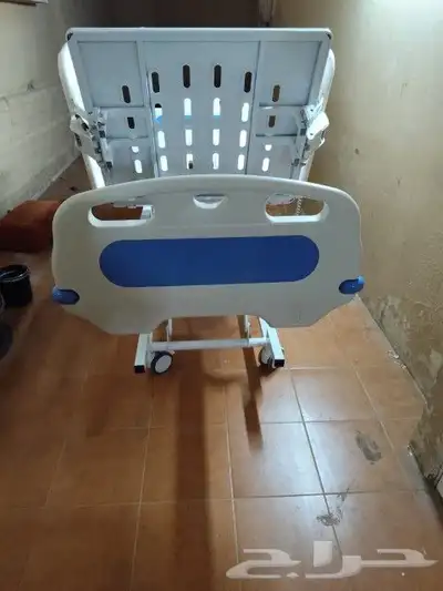 سرير طبي كهربائي  فرشه معا المرتبه 6