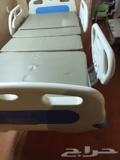سرير طبي كهربائي  فرشه معا المرتبه 4