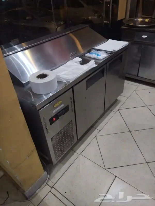 ثلاجة سلطات. ثلاجه باب زجاج ثلاجه مقبلات.. مكينه شاورما 0