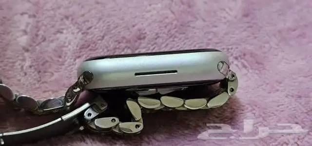 Apple watch s rie 8 .. 45mm .. price 900sar 2