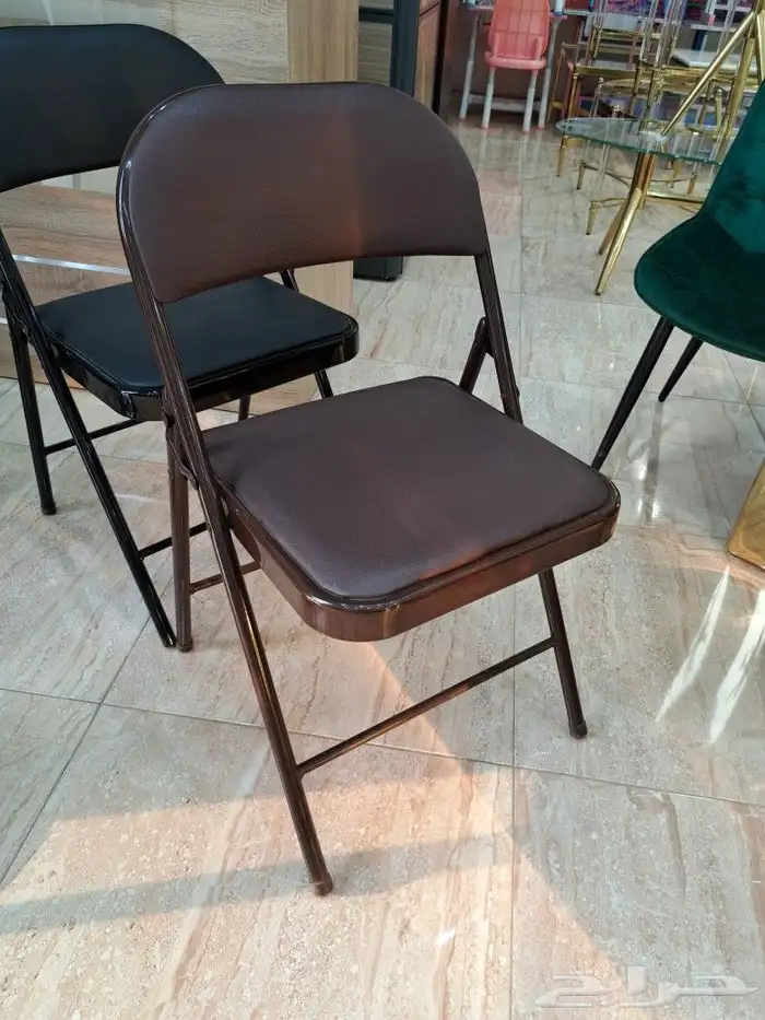 كرسي قابلة للطي 0