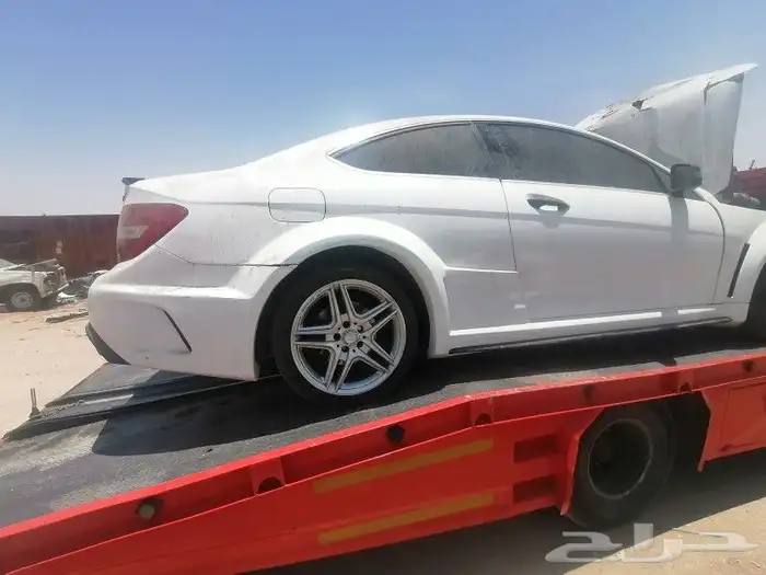 قطع غيار السيارات الألمانية مرسيدس سي كوبي بي ام يخت وكذلك 4
