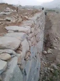 بوكلين لبناء الحجر وقص الأراضي والحفر والهدم 22