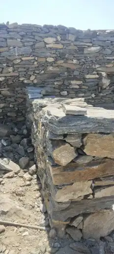 بوكلين لبناء الحجر وقص الأراضي والحفر والهدم 30