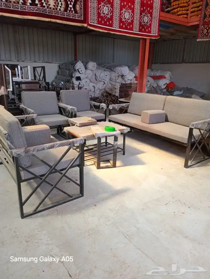 كراسي وطاولات 12