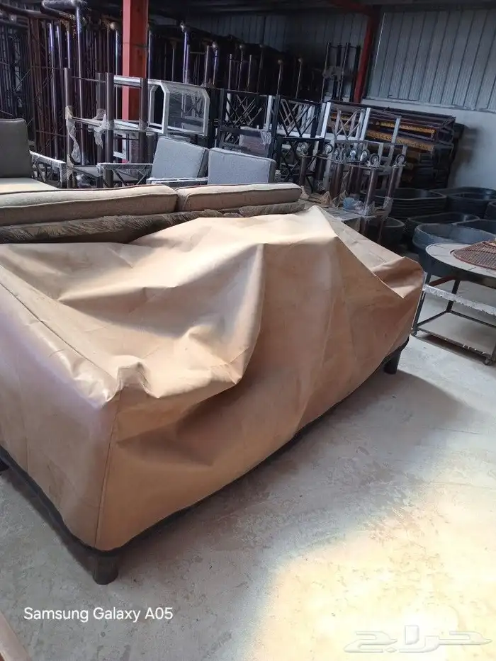 كراسي وطاولات 10