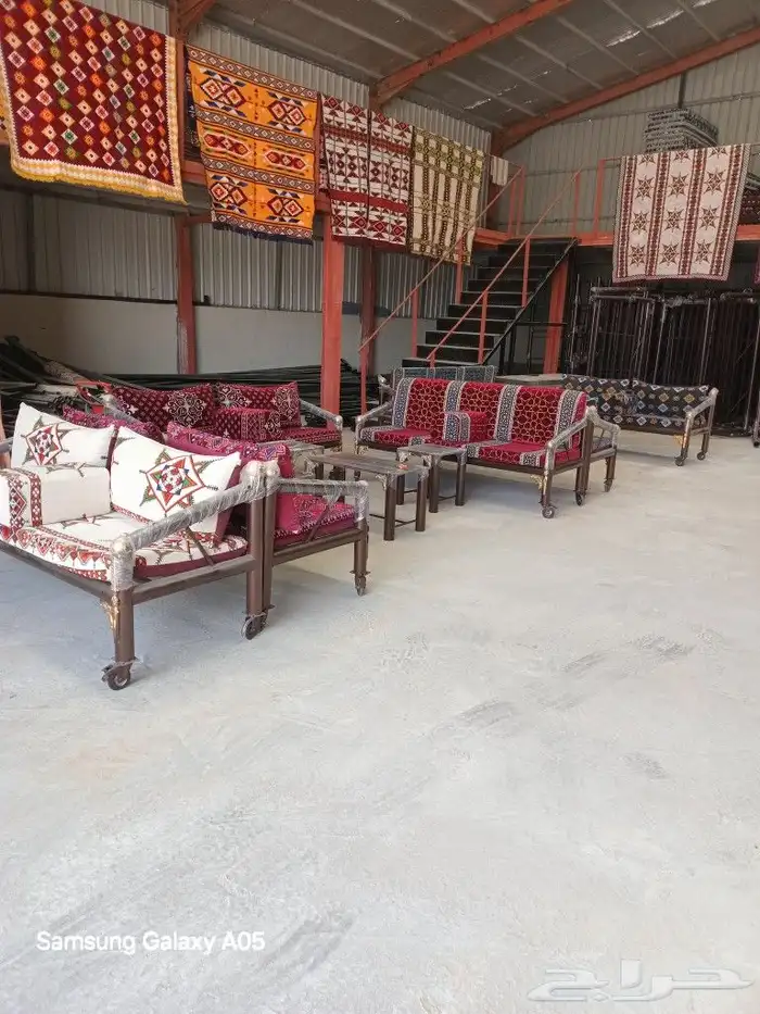 كراسي وطاولات 7