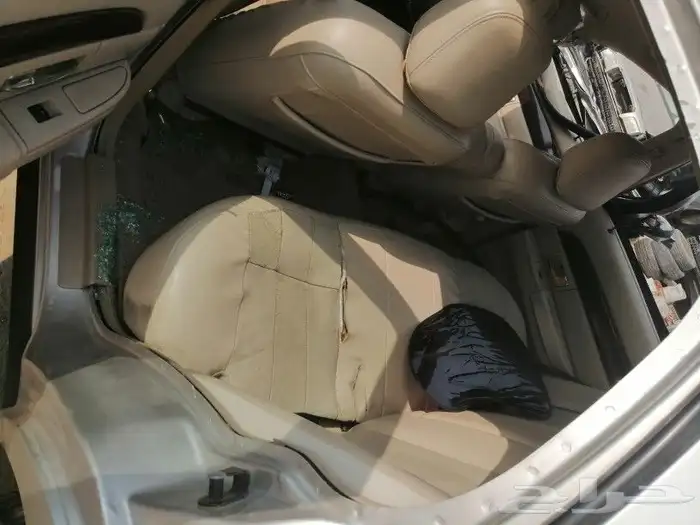 فورد 2010 مصدوم مكينه قير دفرنس شرط للبيع قطع غيار فقط 8