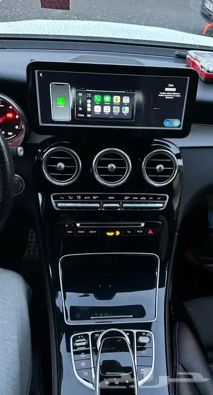 شاشة مرسيدس C200 2