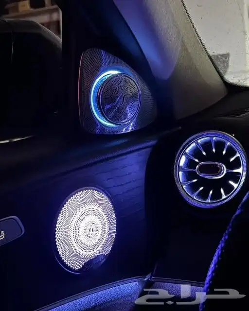 شاشة مرسيدس C200 7