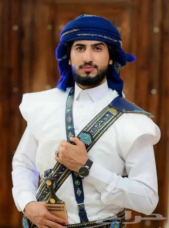 ملبوسات أعراس ازياء يمنيه للعرسان 0