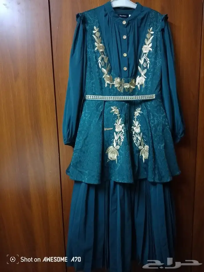 فستان فخم وراقي مع شنطة 0