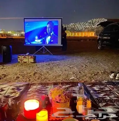 ايجار بروجكتر و شاشه عرض بستاند متنقلة وضوح عالي full hd 55 1