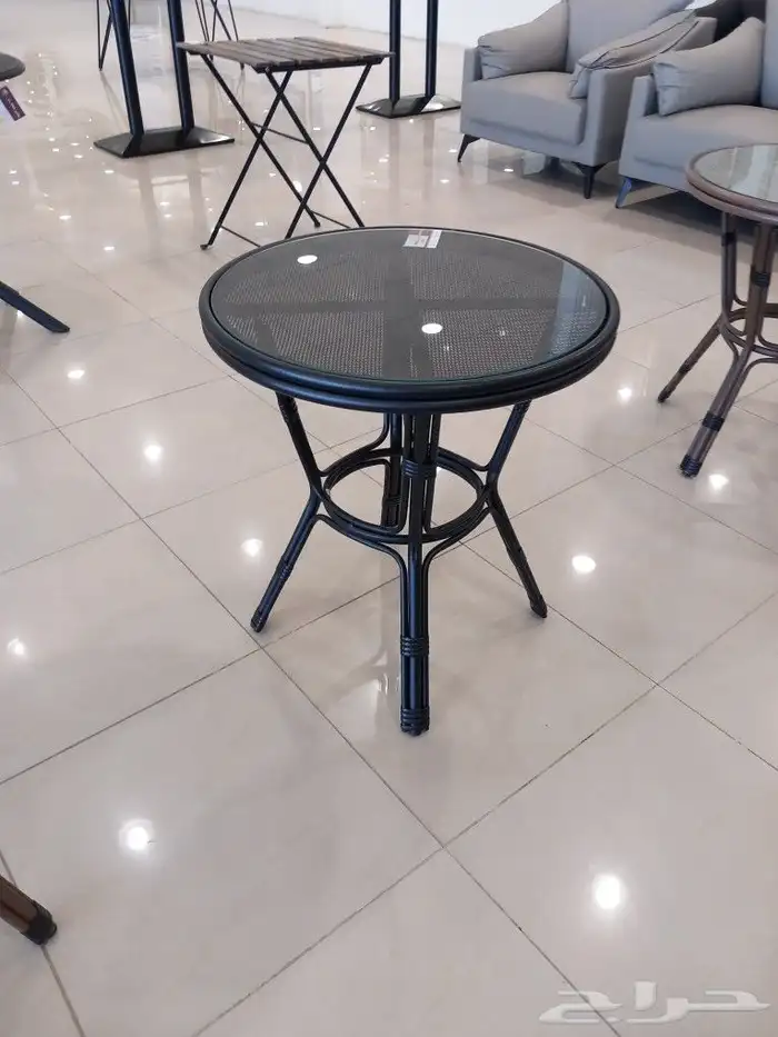 طاولات وكراسي خارجيه أشكال جديده 2