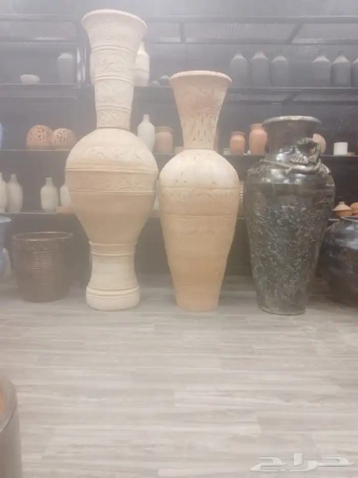 مزهرية فخار منقش 0